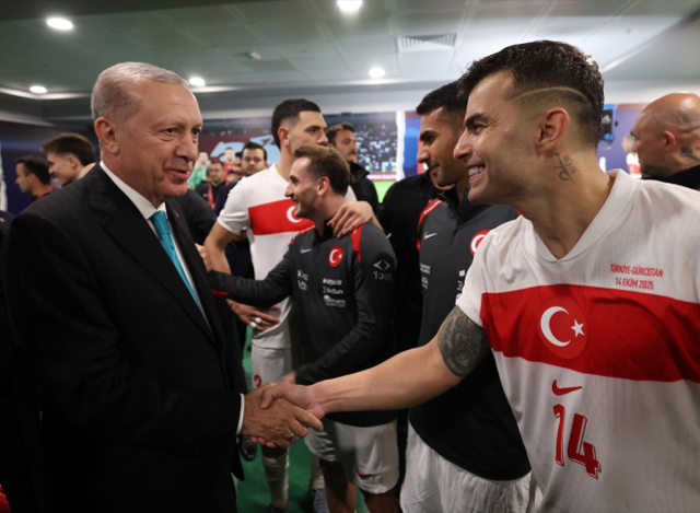 Yüzler gülüyor! Maç sonuna damga vuran anlar