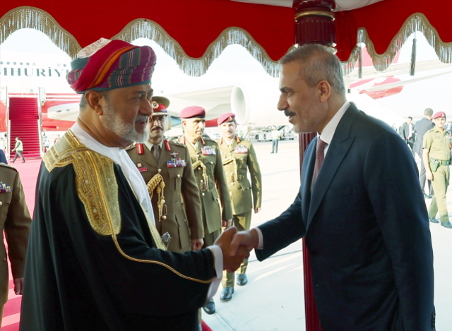 Cumhurbaşkanı Erdoğan'a görkemli karşılama! F-16'lar peş peşe havalandı