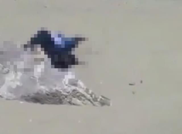 Giresun sahilde olay video! İki polis memuru görevden uzaklaştırıldı! Lise öğrencileri Giresun sahilde uygunsuz görüntülenmişlerdi