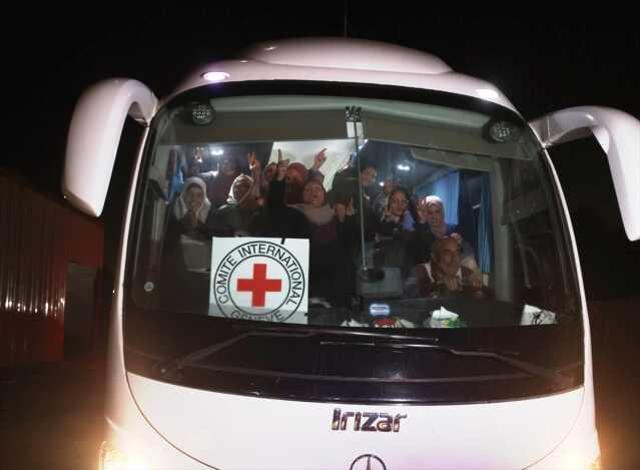 İsrail hapishanesinden serbest bırakılan Filistinli esir kadınlar AA'ya konuştu Açıklaması