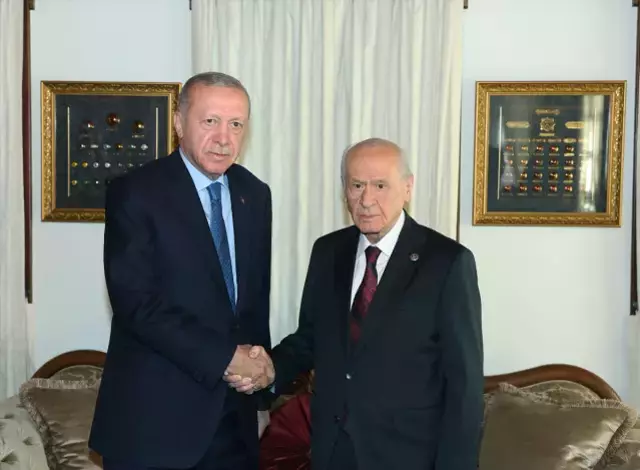Kritik görüşme başladı: Bahçeli, Cumhurbaşkanı'nı evinde ağırlıyor