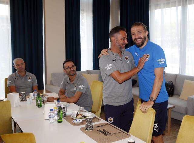 Caner Erkin ayrılığının perde arkası! Yaptığı şakalar Fenerbahçe'deki kariyerini bitirdi