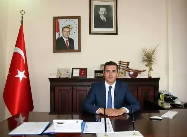 Artvin'de kaymakam yediği döneri beğenmeyip hesap ödemeden restorandan ayrıldı