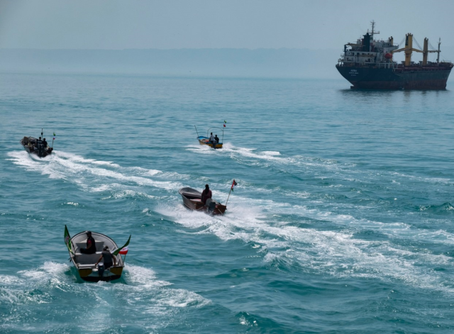 İran, Hürmüz Boğazı'nı kapatırsa Türkiye ne yapacak? Bakan Uraloğlu'ndan açıklama