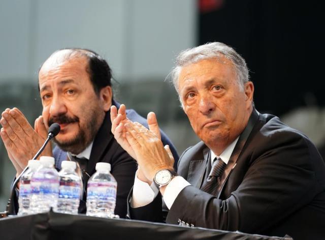 Beşiktaş'ta Ahmet Nur Çebi ve yönetimi ibra edildi