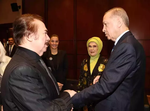 Cumhurbaşkanı Erdoğan: 'Türkiye'ye ve Türk kültürüne hizmet eden, katkı sunan herkesin başımızın üstünde yeri vardır'