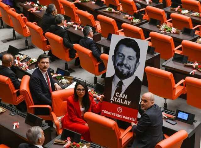 Erdoğan da salondaydı! Türkiye Barolar Birliği Başkanı'ndan, tutuklu vekil Can Atalay için özgürlük çağrısı