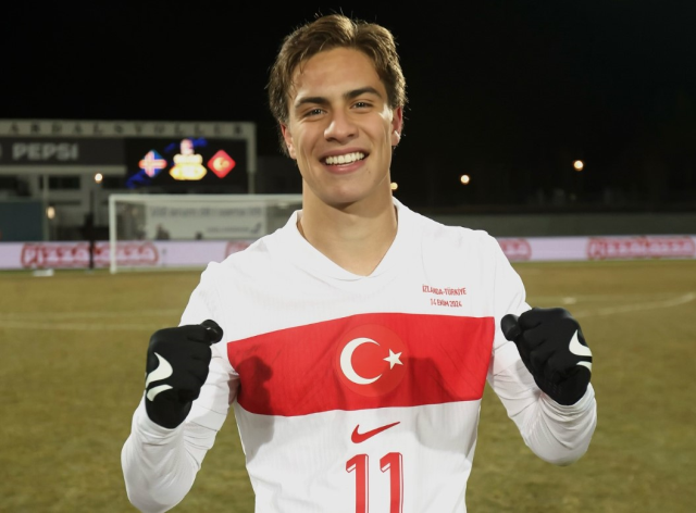 Kenan Yıldız yok mu, neden yok? Kenan Yıldız milli maçta kadrosunda var mı, Galler maçında oynayacak mı?