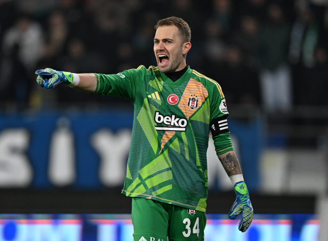 36 yaşındaki kaleci Mert Günok emekli olmak istediği yaşı açıkladı