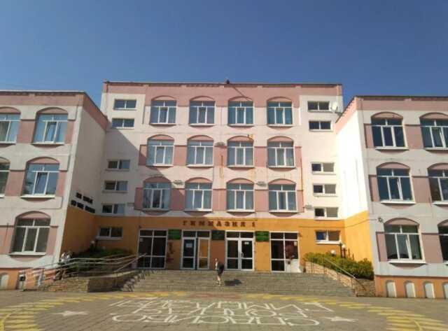 Rusya'da 14 yaşındaki kız öğrenci ders sırasında pompalı tüfekle bir arkadaşını öldürüp üç arkadaşını yaraladıktan sonra intihar etti