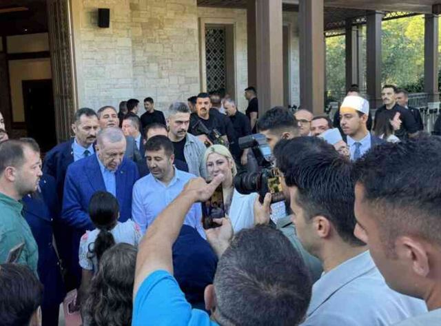 Cumhurbaşkanı Erdoğan bayram namazını Marmaris'te kıldı