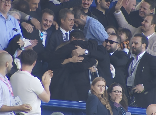 Takımı kümede kalan Acun Ilıcalı maç sonunda sevince boğuldu