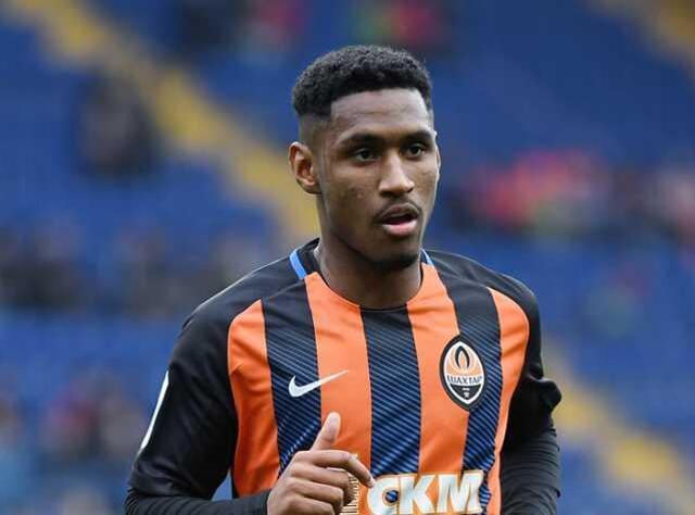 Fenerbahçe'nin transferini uygun bulmadığı Tete, Galatasaray'a imza atıyor