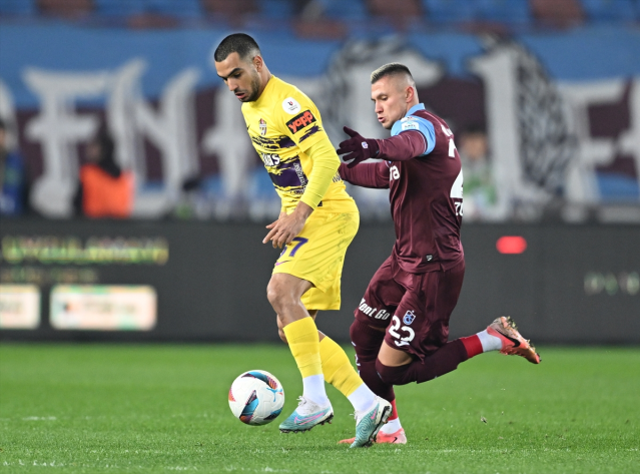 Trabzonspor, Eyüpspor'u sahasında 1-0 yendi