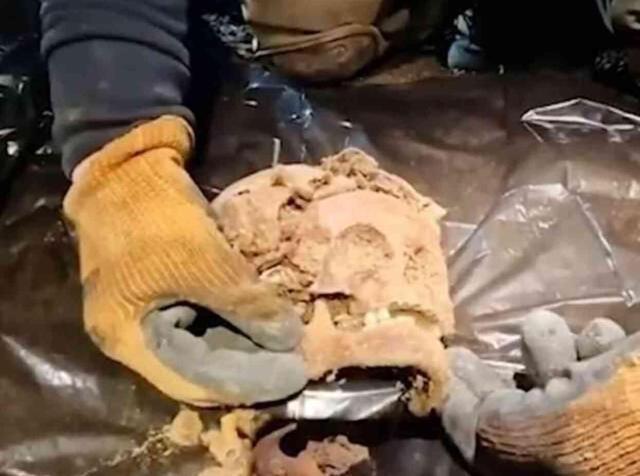 Hitler'in yakın arkadaşı Herman Göring'in evinde el ve ayakları kesilmiş beş iskelet bulundu