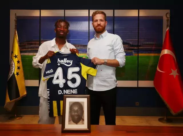 Fenerbahçe, Dorgeles Nene ile 5 yıllık sözleşme imzaladı