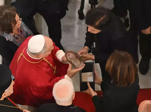 Papa 14. Leo İstanbul'da! İlk durağı bakın neresi oldu