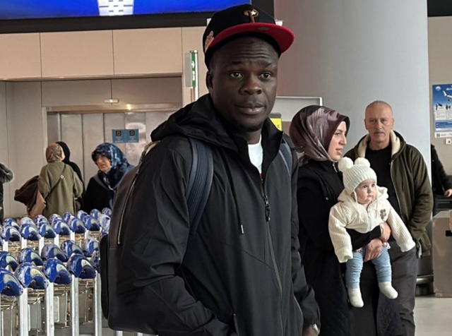 Beşiktaş'ın yeni transferi Olaitan, İstanbul'da