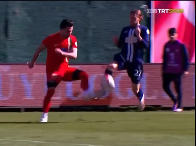 TRT spikerinden Amedspor'a gösterilen kırmızı karta tepki: Anlayamadım