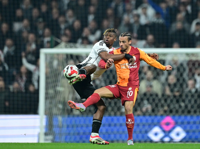 Derbide kırmızı gören Sane'ye şok ceza