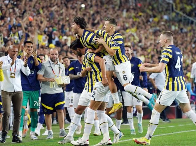 Fenerbahçe - Dinamo Kiev maç özeti! Fenerbahçe - Dinamo Kiev maç özeti izle (VİDEO)