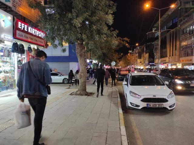 Van, 3.8 ve 4.1 büyüklüğünde iki depremle sarsıldı