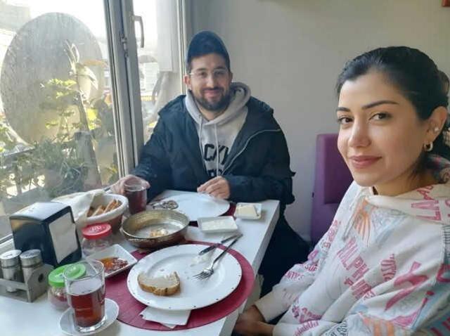 Komedyen Doğu Demirkol, Levent Kırca'nın kızı Ayşe Kırca ile aşk yaşamaya başladı