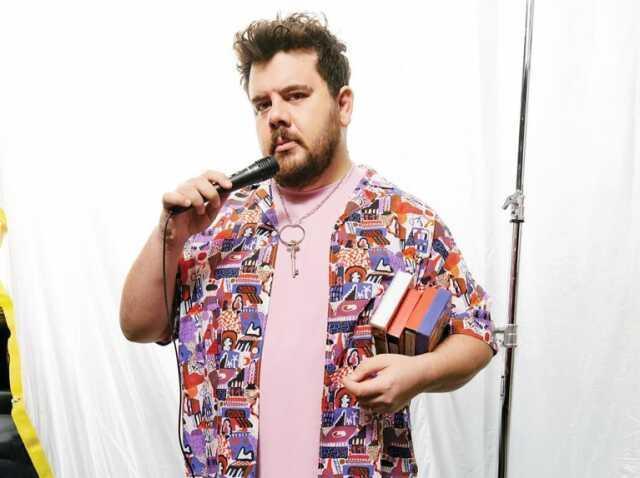 Eser Yenenler'i domuza benzeten karikatürist hem hapis hem para cezasına çarptırıldı