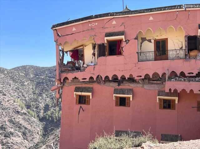 Son Dakika: Fas'ta meydana gelen 7 büyüklüğündeki depremde hayatını kaybedenlerin sayısı 1305'e yükseldi