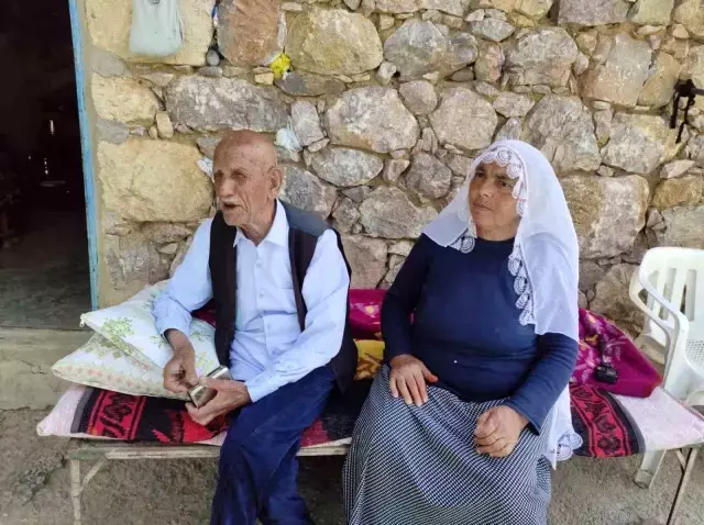 28 çocuğu ve 250'den fazla torunu var! 136 yaşındaki dede uzun yaşamasının sırrını bedduaya bağladı