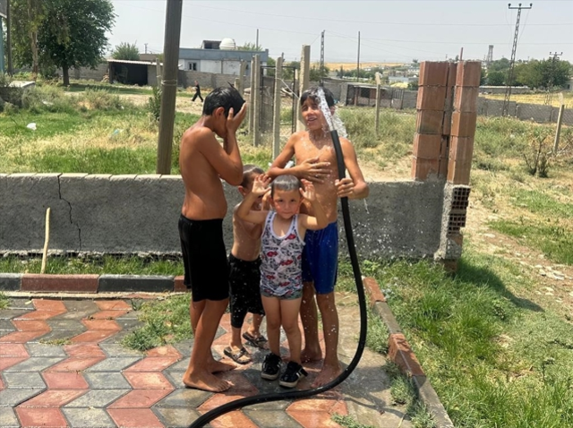 Silopi'de Sıcaklık Rekoru: Hayat Durma Noktasına Geldi