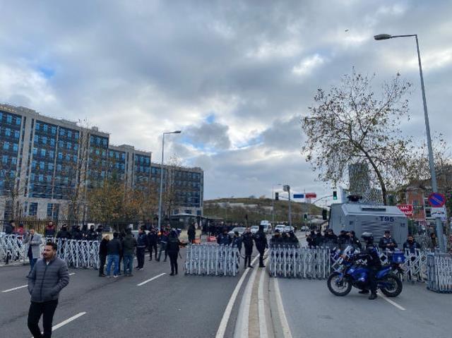 İmamoğlu'ndan destekçilerine çağrı: Hepinizi Saraçhane'ye davet ediyorum