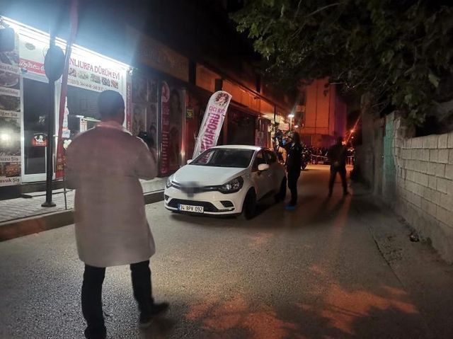 İzmir'deki korkunç cinayet anı kamerada