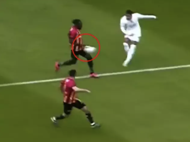 Galatasaray'a verilen penaltı pozisyonu! (VİDEO İZLE)
