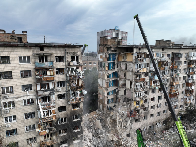 Rusiya Ukraynanı PUA və raketlərlə vurdu! 15 nəfər ölüb, 75 nəfər yaralanıb