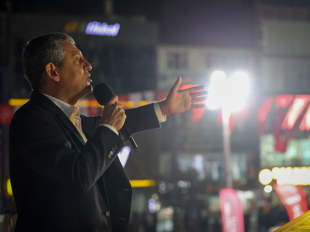 Özgür Özel'den hapisteki Muhittin Böcek'le ilgili olay iddia: Teklif götürdüler