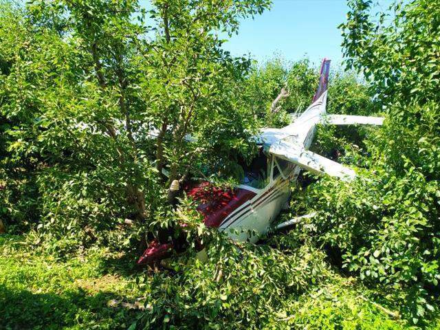 Bursa'da eğitim uçağı zorunlu iniş yaptı! Pilotların sağlık durumu iyi