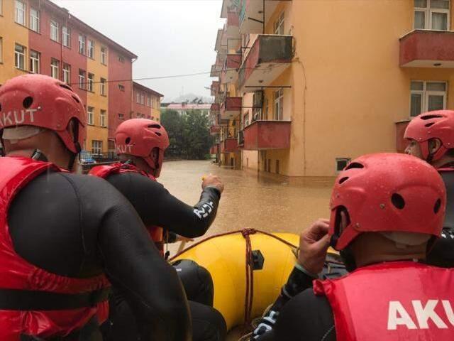 Son Dakika! Bakan Soylu: Artvin'deki sel felaketine patlayan barajın neden olduğu iddiaları doğru değil