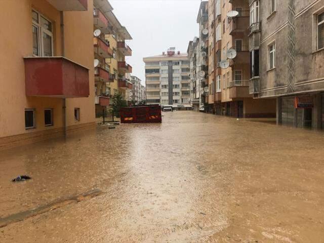 Son Dakika! Bakan Soylu: Artvin'deki sel felaketine patlayan barajın neden olduğu iddiaları doğru değil