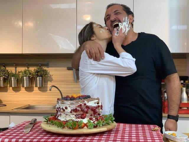 MasterChef Mehmet Yalçınkaya'nın kızı Sude Yalçınkaya Bodrum pozlarıyla yıktı geçti