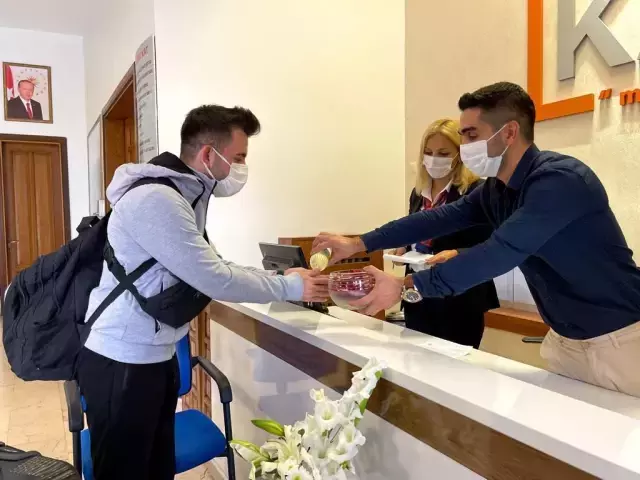 Ordu'da kalacak yeri olmayan öğrenciler, Vali Sonel'in girişimleriyle kiralanan otellerde misafir edilecek