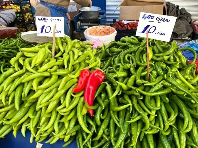 Pazar tezgahlarında fiyatlar artık gram üzerinden belirleniyor