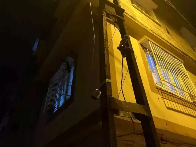 Uyuşturucu çetelerine dev vurgun! Özel hareket polisleri şehrin dört bir yanında operasyon düzenledi