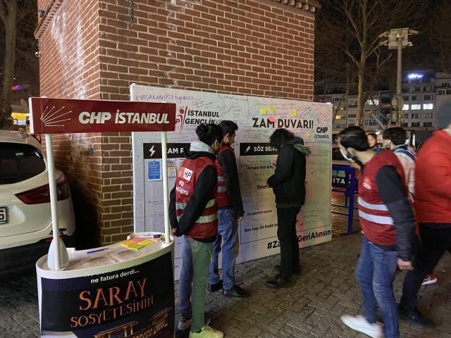 CHP'den 39 ilçede 'zam duvarı' eylemi! Vatandaşlar düşüncelerini yazdı