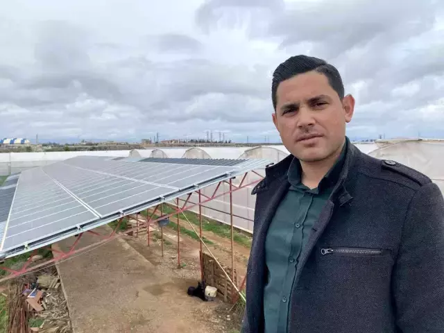 Tarlasına kurduğu sistemle hem elektrik faturasından kurtuldu hem de ek gelir sağlamaya başladı