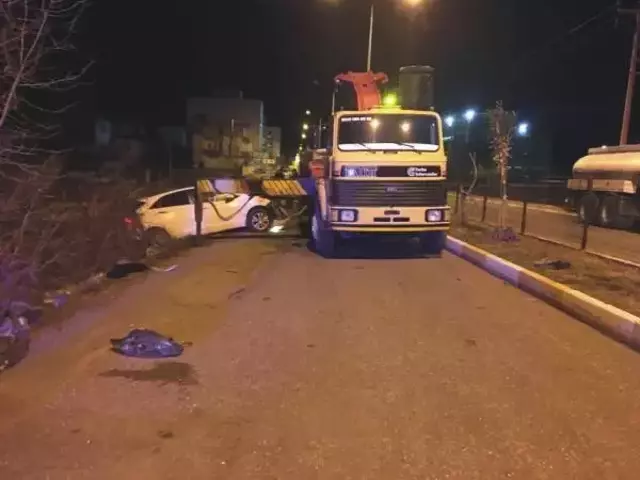 Hızını alamayan araç, kaza yapan araçların arasına daldı: 1 polis şehit, 1 ölü, 4 yaralı
