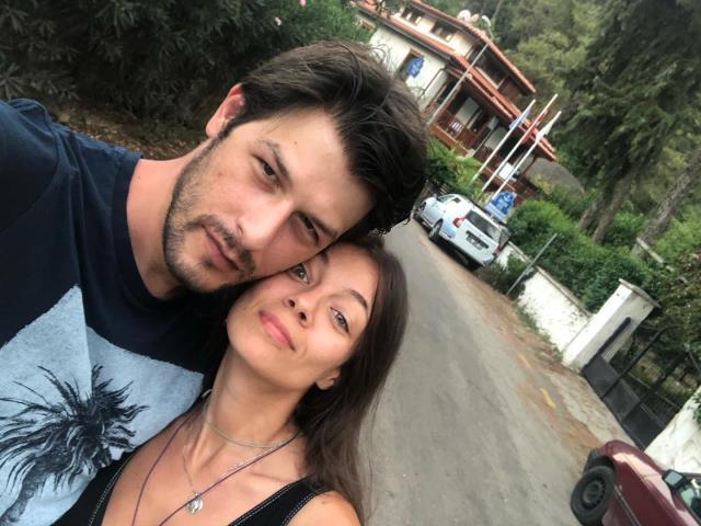 Tatil için Paris'e giden Fırat Albayram ve Ceyda Kasabalı çifti dolandırıldı