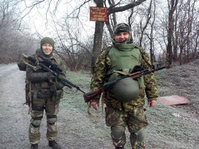 Ukraynalı keskin nişancı Olena: Tüm dünyayı nükleer düğmeye sahip çılgın bir manyaktan koruyoruz