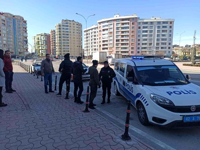 Gasp ettiği otomobille kaçarken kaza yaptı! Kazaya karışan diğer aracı da gasp edip içerisindeki çocukla birlikte kaçtı