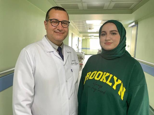 Kanser sanılan kadının soluk borusundan badem zarı çıkarıldı